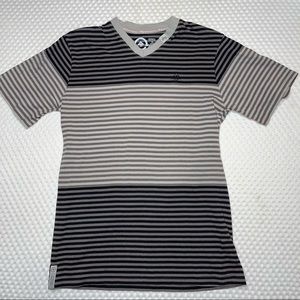 ✨HOST PICK✨LRG V-Neck Tee